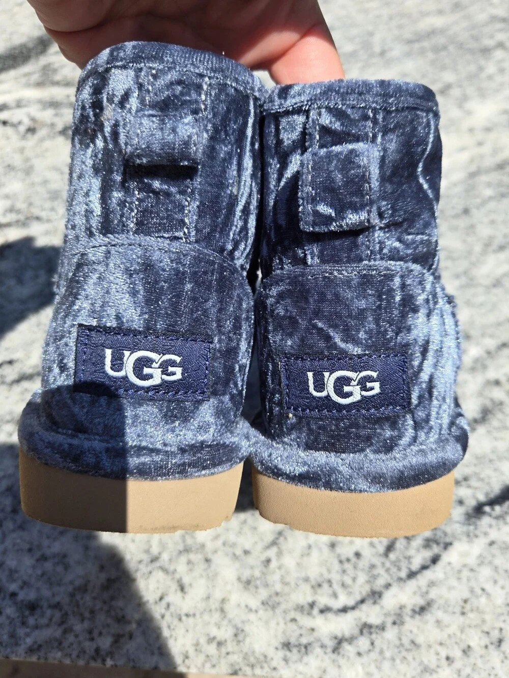 UGG Classic Mini II boots in an ocean blue crushed velvet Sz 13 Little Girls